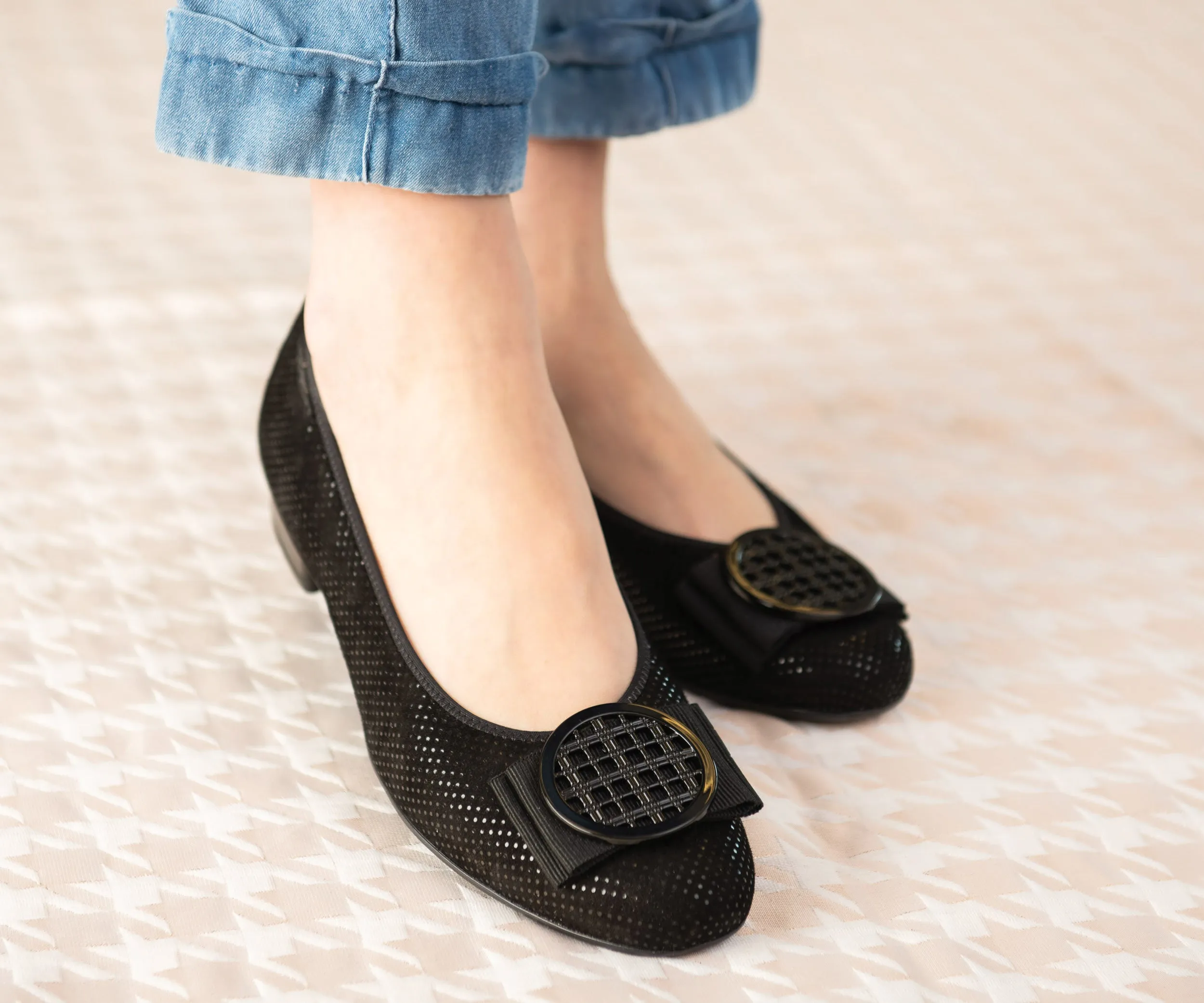 Bambi Women's Ornament Ballet Flat - Black 91